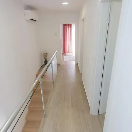House Sea La Vie Nyaraló *